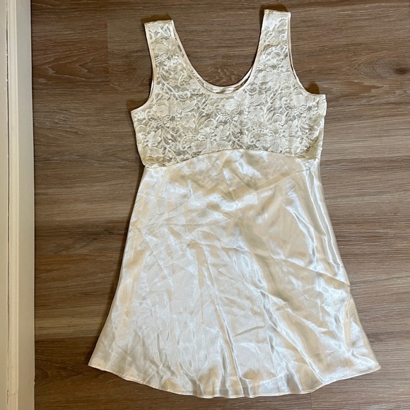 Victoria’s Secret Lace and Satin Slip Dress m/l - Picture 3 of 8